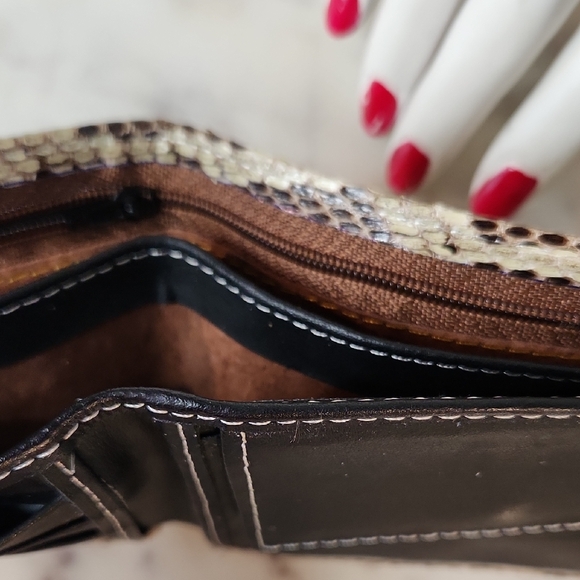 Authentic Python Snakeskin Bifold / Wallet - Picture 5 of 7
